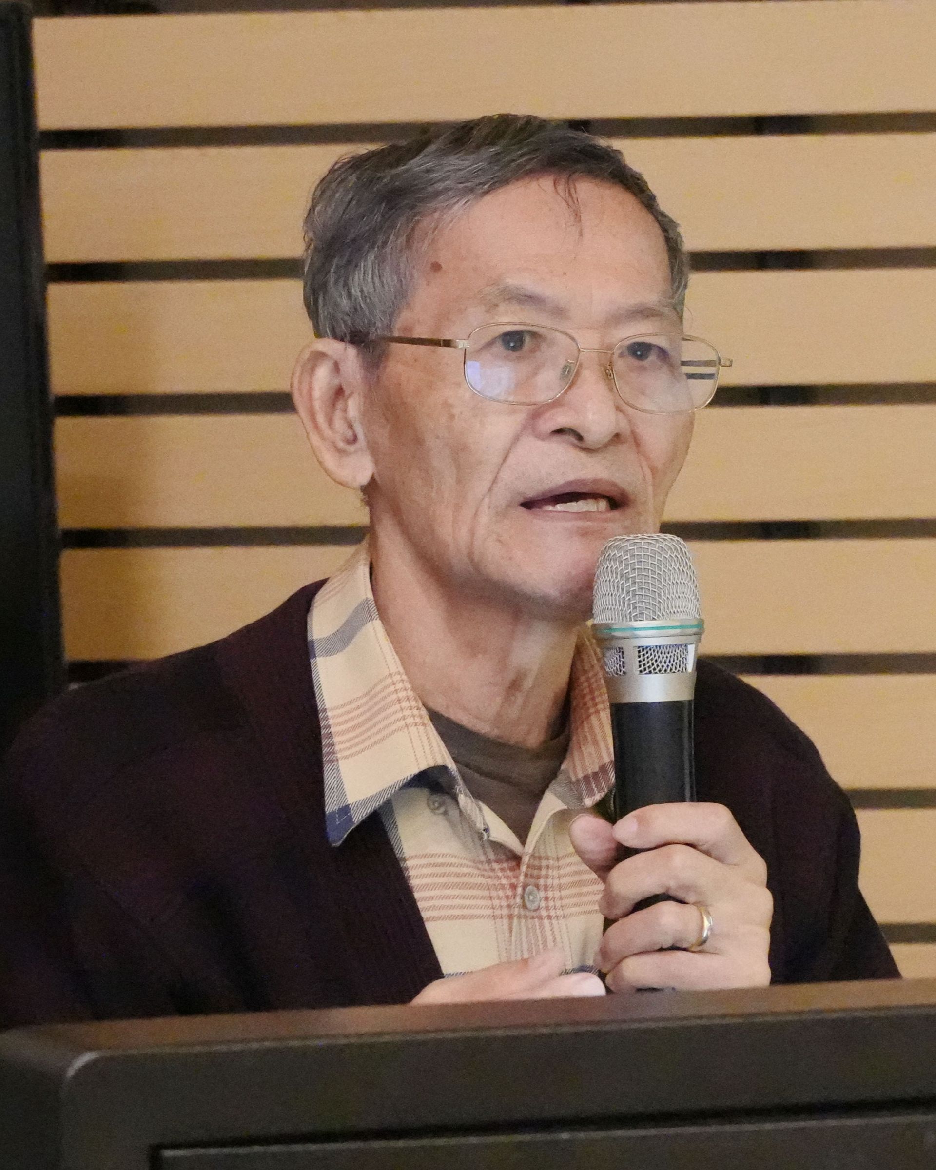 Pao-Yao Lin, Emeritus Professor
